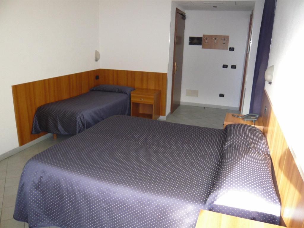 Hotel Rezia Sondalo Ruang foto